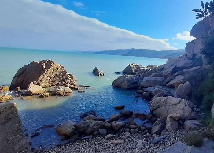 Kalura Con 2 Spiagge Private & Vista Mare Villa