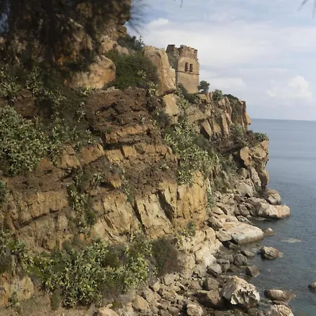 Kalura Sea View *