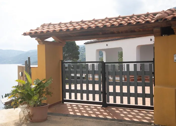 Villa Kalura Con 2 Spiagge Private & Vista Mare *