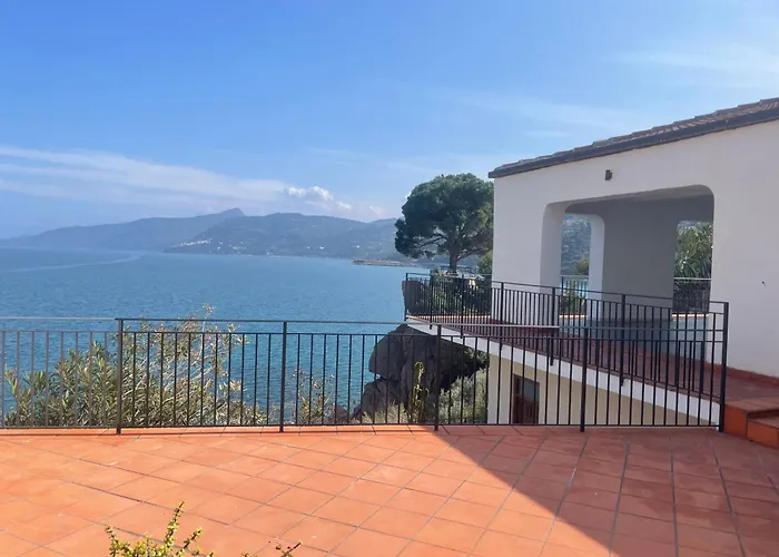 Kalura Con 2 Spiagge Private & Vista Mare Villa