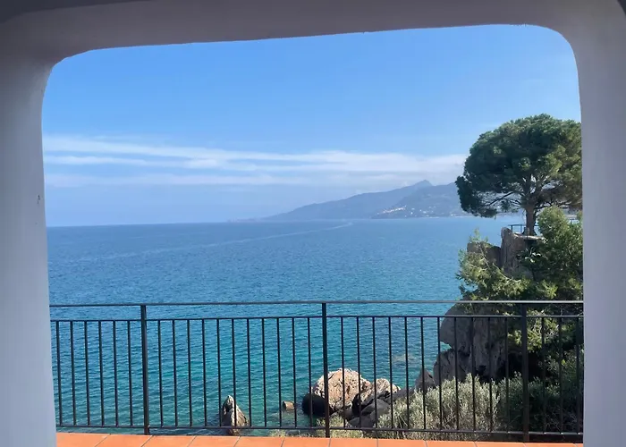 Kalura Con 2 Spiagge Private & Vista Mare * Cefalù