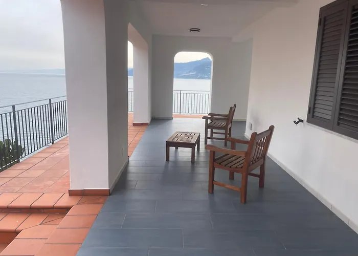 Kalura Con 2 Spiagge Private & Vista Mare Villa