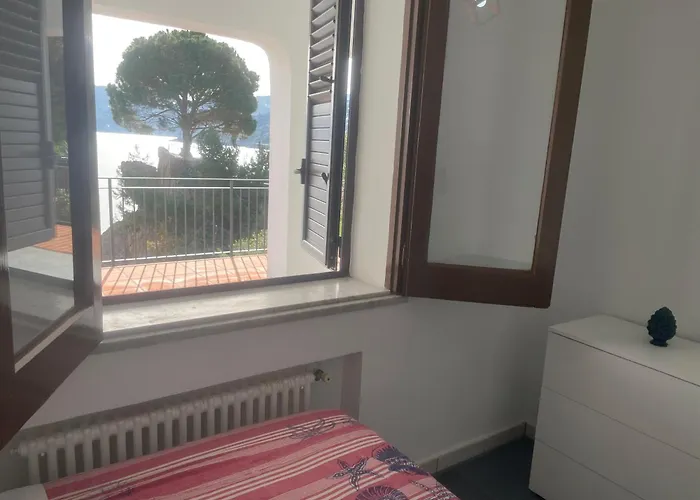 Kalura Con 2 Spiagge Private & Vista Mare Villa